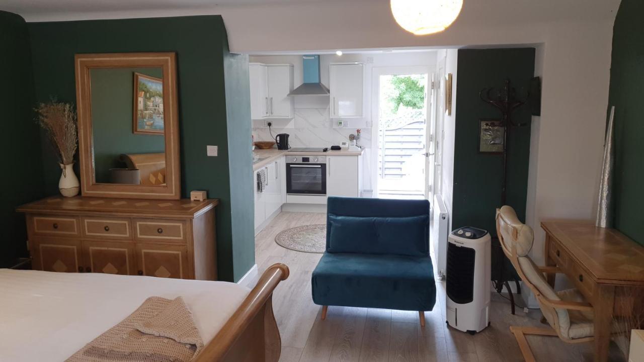 House 1905 - Self Catering Serviced Apartment Tidworth 외부 사진