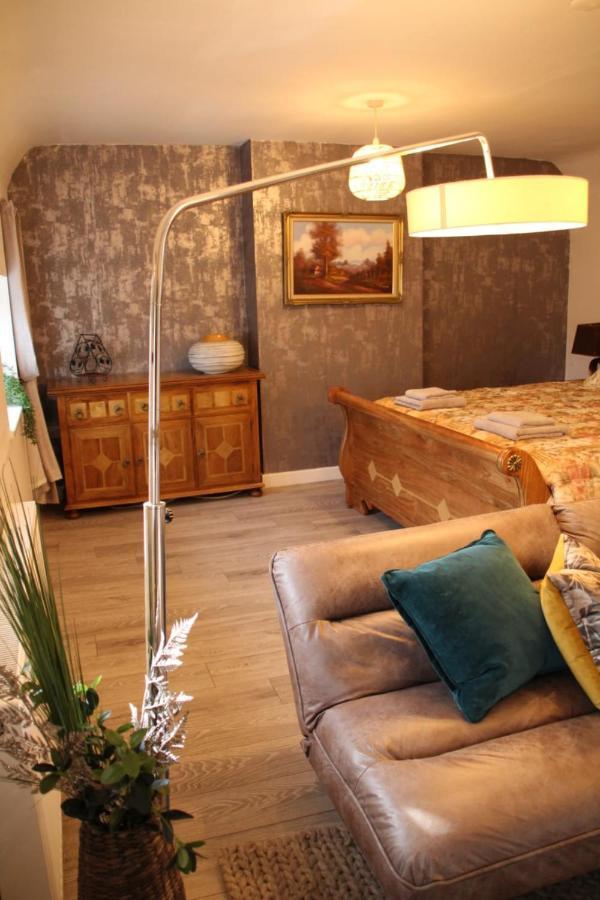 House 1905 - Self Catering Serviced Apartment Tidworth 외부 사진
