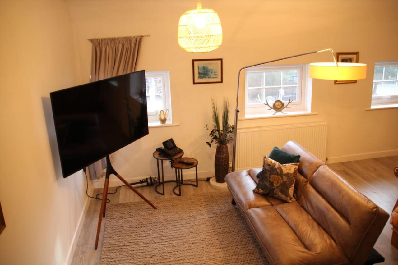 House 1905 - Self Catering Serviced Apartment Tidworth 외부 사진