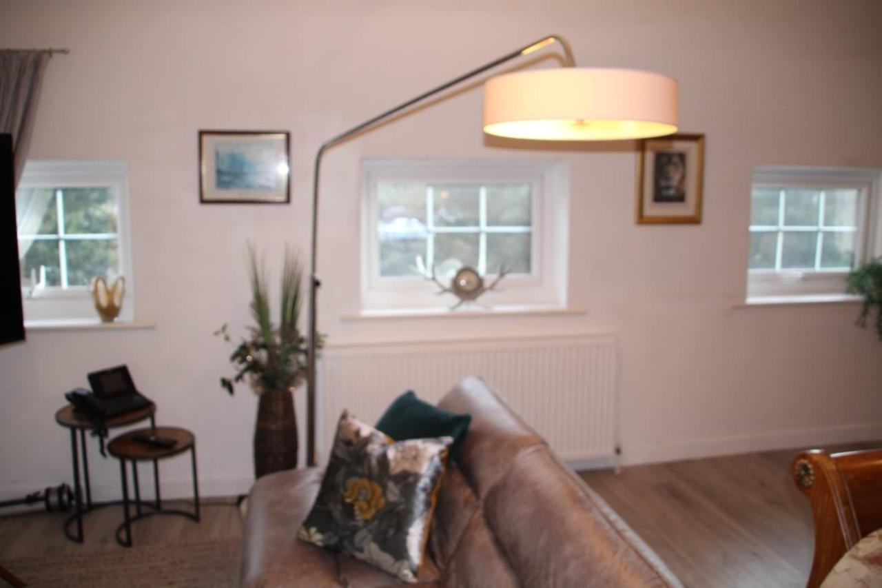 House 1905 - Self Catering Serviced Apartment Tidworth 외부 사진