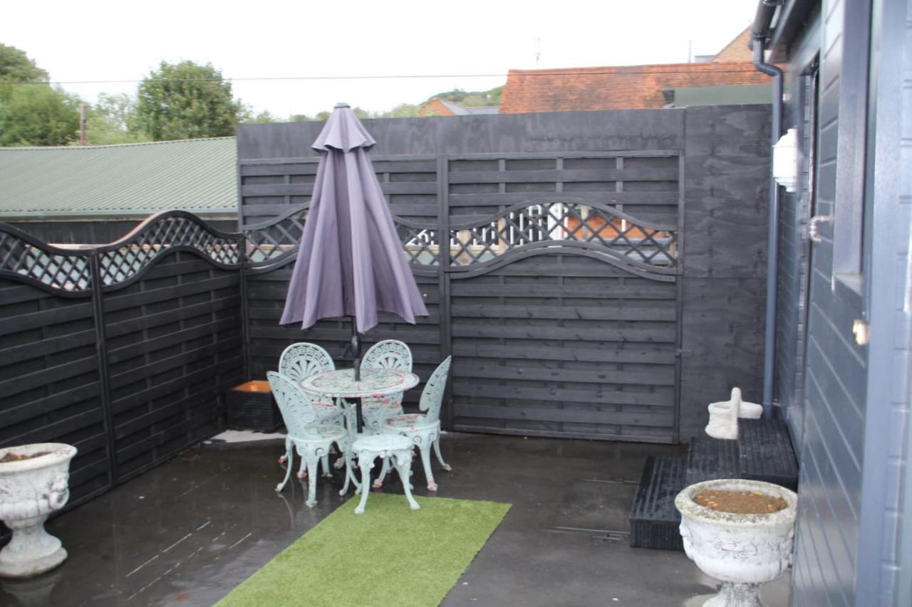 House 1905 - Self Catering Serviced Apartment Tidworth 외부 사진