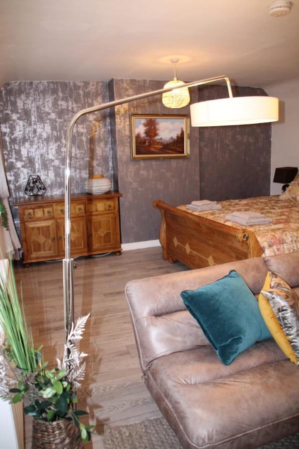 House 1905 - Self Catering Serviced Apartment Tidworth 외부 사진