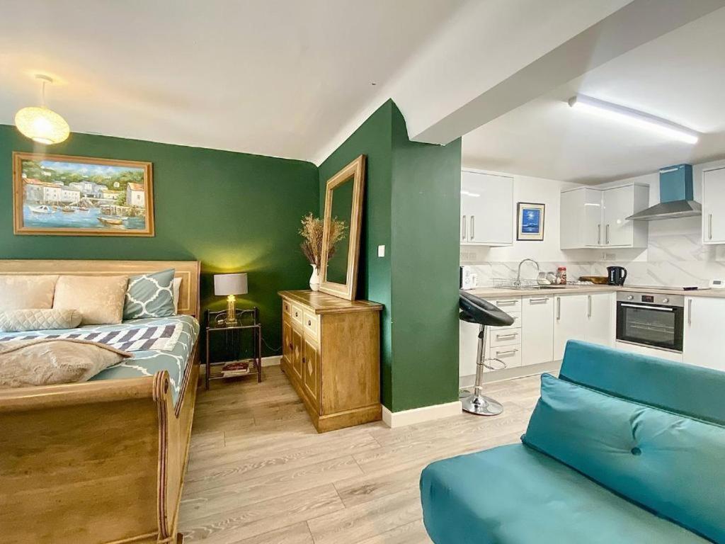 House 1905 - Self Catering Serviced Apartment Tidworth 외부 사진